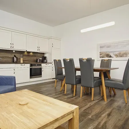 Kurhaus Nordstrand 31 Mit Sauna- Und Schwimmbadnutzung Im Ahoi! Erlebnisbad Sellin * Goehren (Ruegen)